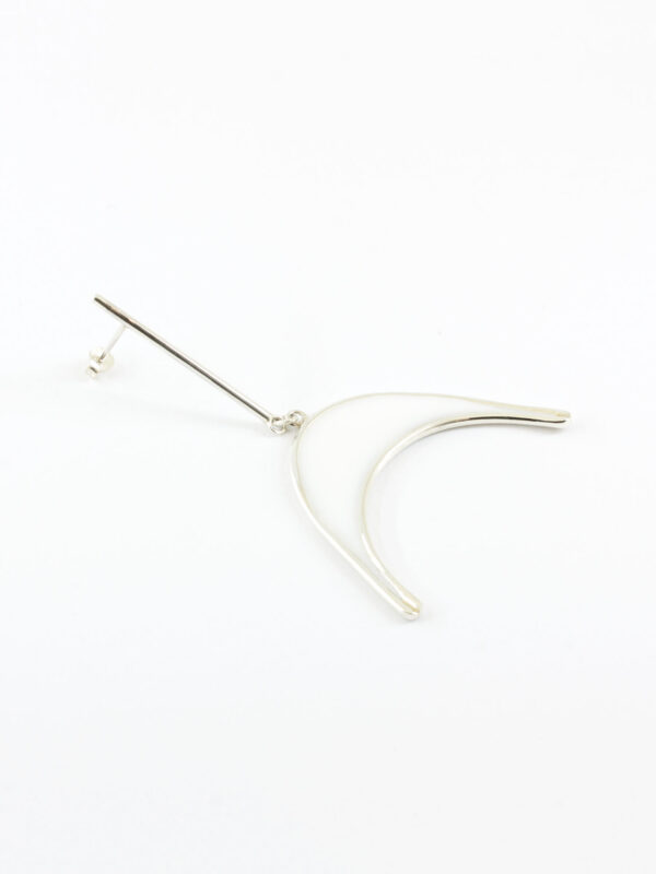 Minimal handcrafted fashion jewelry made from 925 Sterling Silver with geometric chunky shapes