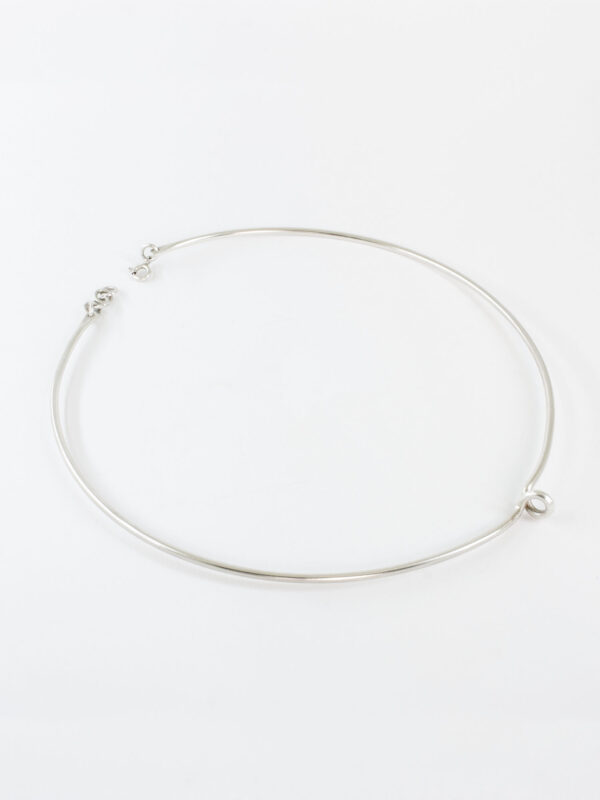 TWIST CHOKER
