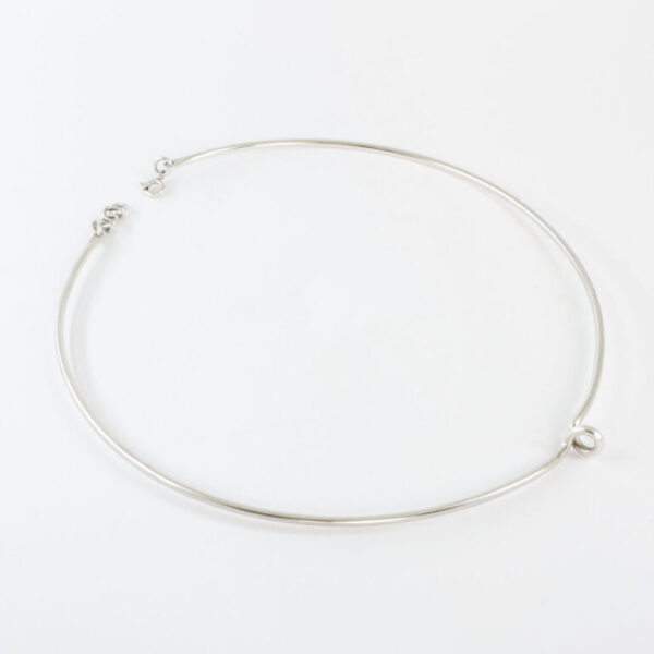 TWIST CHOKER